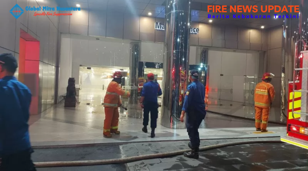 Mal Revo Town Bekasi Terbakar